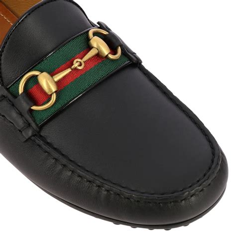 mocasines de gucci.